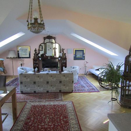 Villa Kreuthhof Appartements โคลสเตนอบวร์ก ภายนอก รูปภาพ