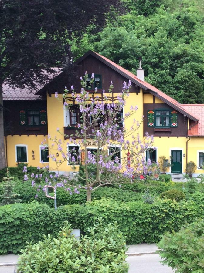 Villa Kreuthhof Appartements โคลสเตนอบวร์ก ภายนอก รูปภาพ