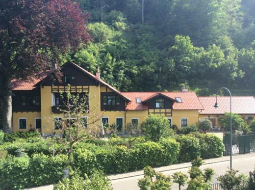 Villa Kreuthhof Appartements โคลสเตนอบวร์ก ภายนอก รูปภาพ