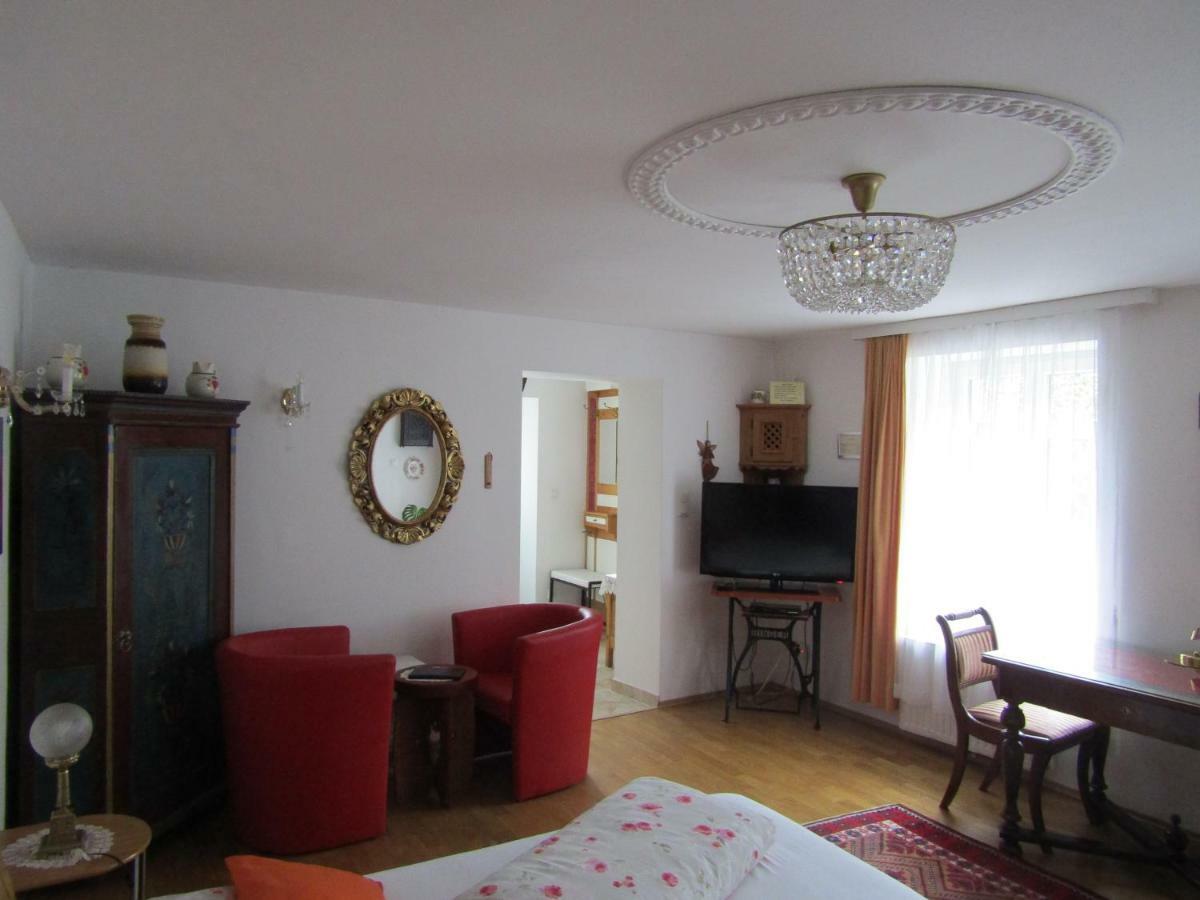 Villa Kreuthhof Appartements โคลสเตนอบวร์ก ภายนอก รูปภาพ